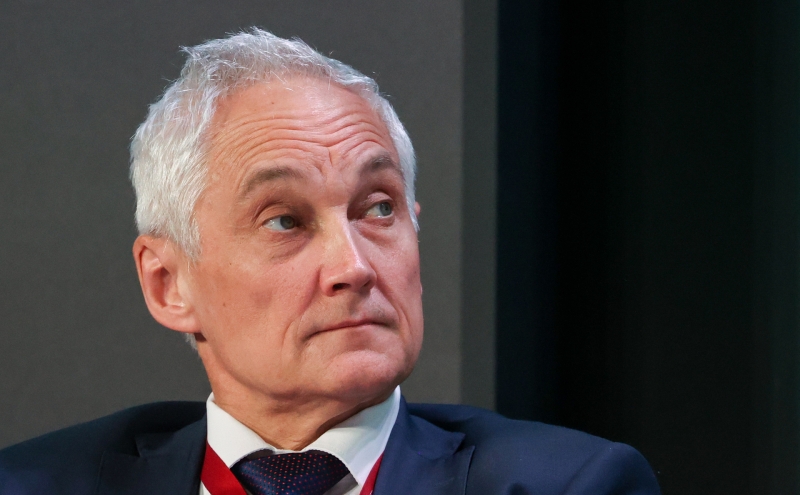 Греф рассказал о жалобах на «пещерный век» в банкинге США и Европы