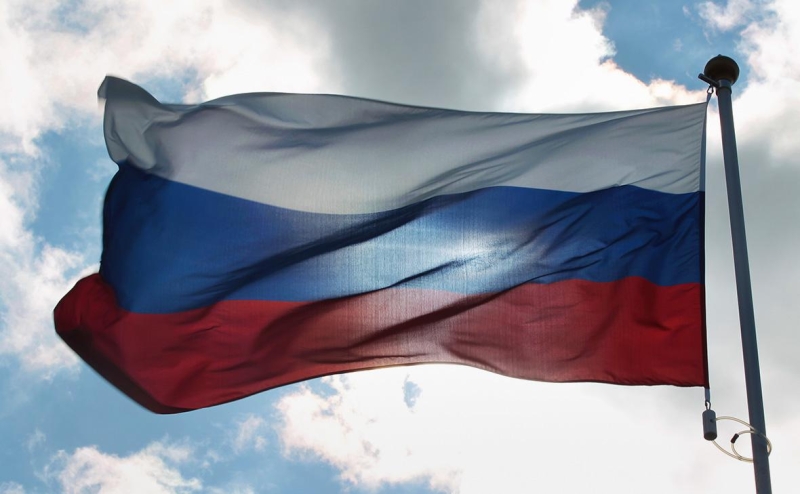 Грузинский исполнитель осквернил российский флаг на концерте