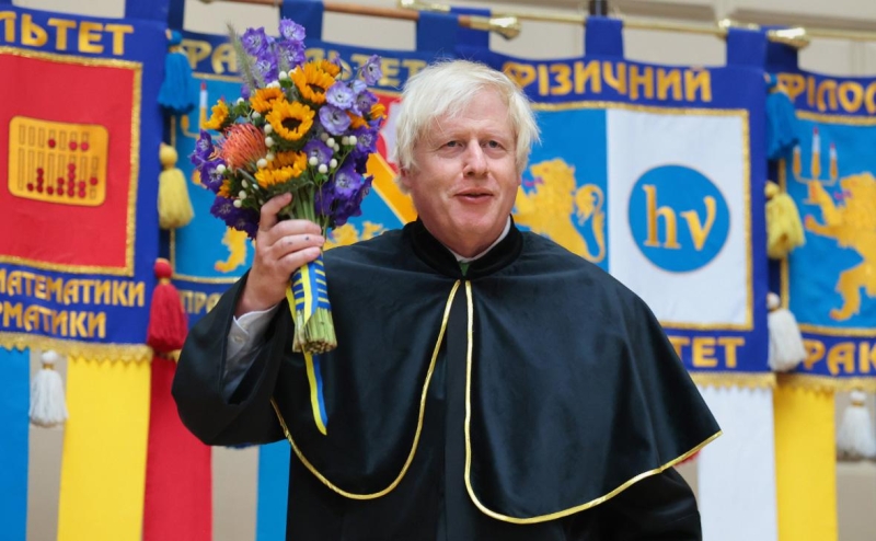 Guardian узнала, что Джонсон брал в поездку на Украину своего спонсора