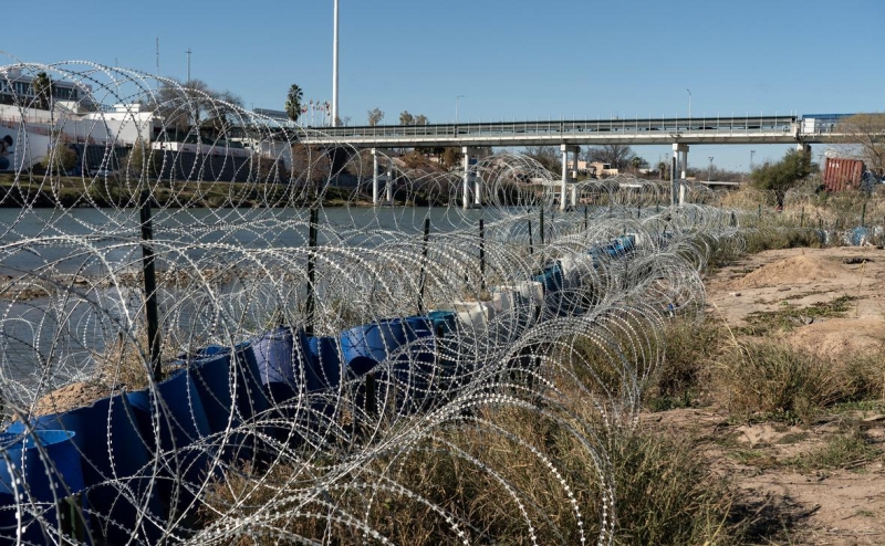 Губернатор Флориды отправит тысячу нацгвардейцев на помощь Техасу