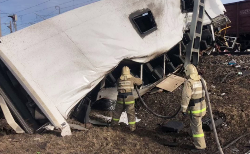 Губернатор назвал причиной ДТП с поездом и автобусом пьяного