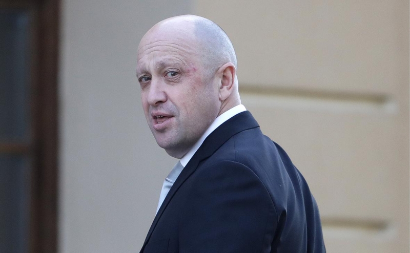 Губернатор подарил мэру Перми молот со словами &laquo;дурь из головы