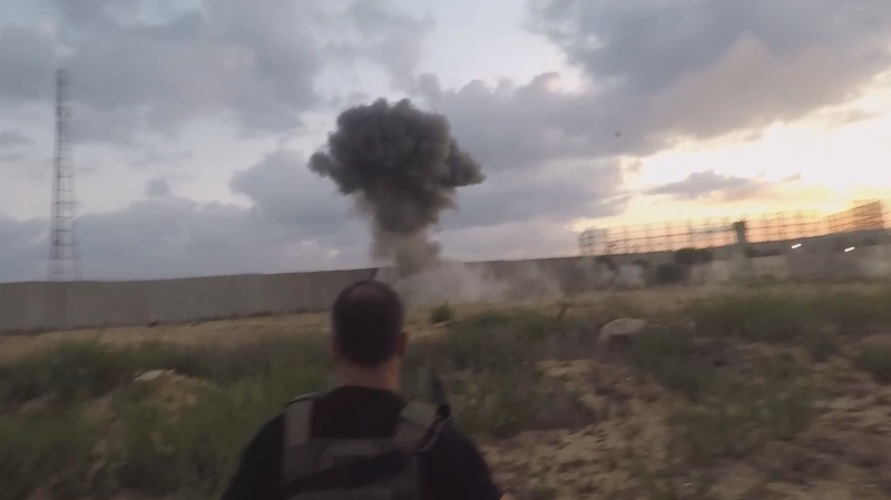 ХАМАС захватил военную базу на юге Израиля