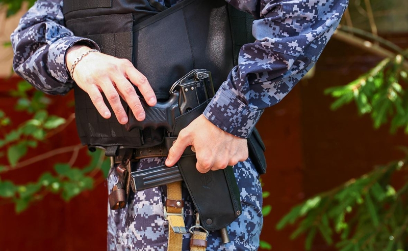 Хинштейн пообещал проверки после пожара в воинской части с утратой