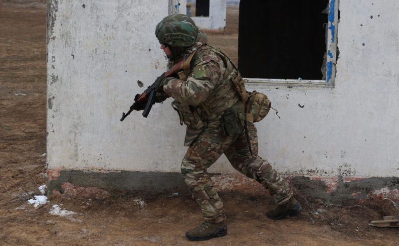 Хинштейн рассказал, сколько дней военные шли по газопроводу под Суджей