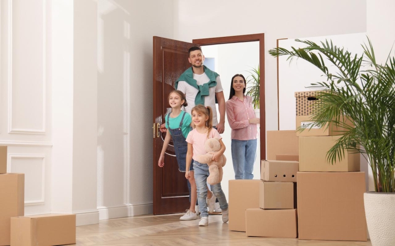 Хуснуллин допустил привязку условий семейной ипотеки к числу детей