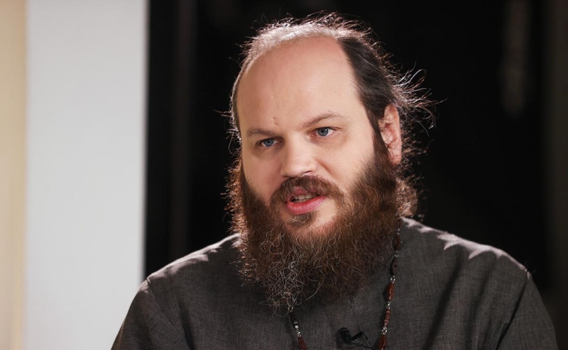 Иерей РПЦ извинился, что назвал русских мужчин «овощебазой с