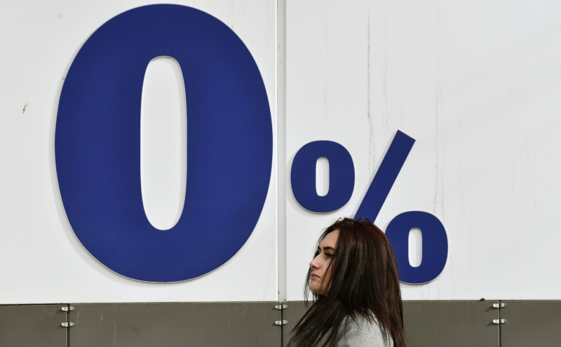 Июнь стал рекордным месяцем по выдаче населению кредитов наличными