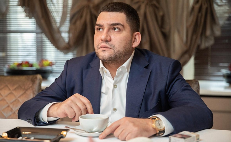 «ИКС Холдинг» назвал причину смерти главы компании