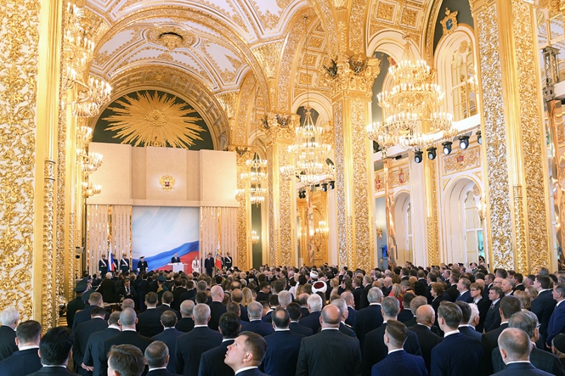 Инаугурации всех президентов России. Как это было