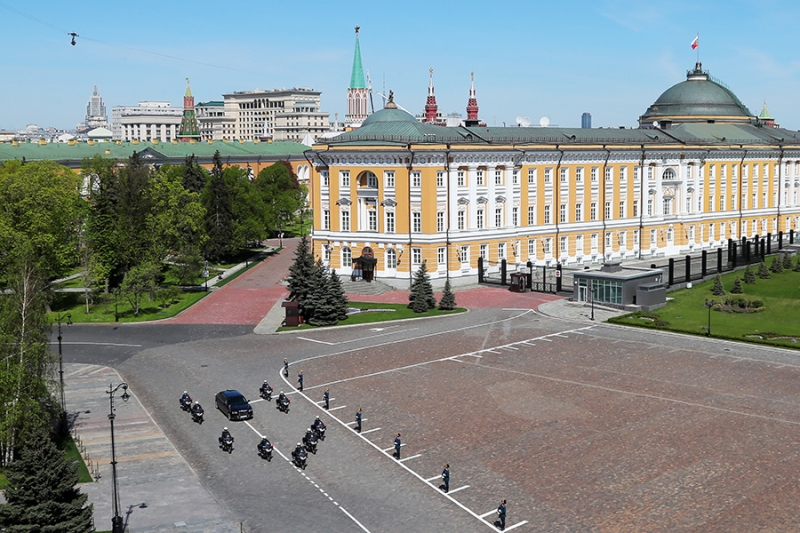 Инаугурации всех президентов России. Как это было