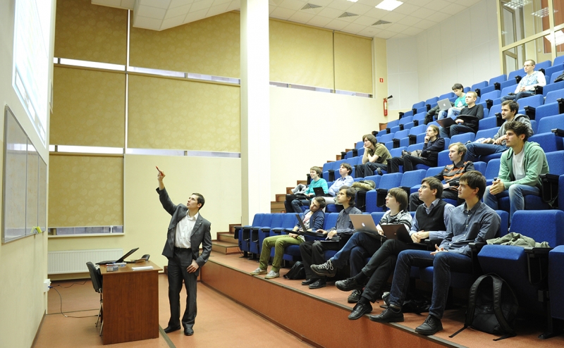 Иноагентам запретят преподавать в госвузах