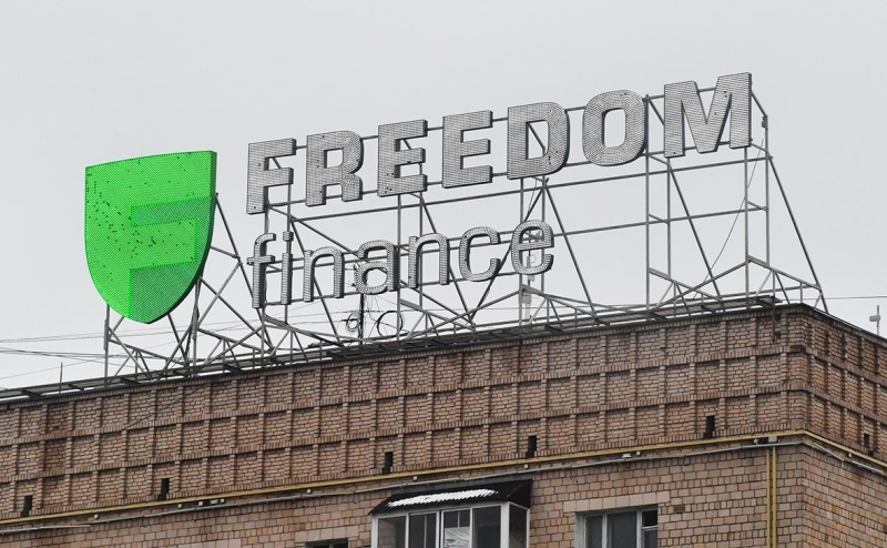 Инвестор получил условный срок за обман робота на торгах