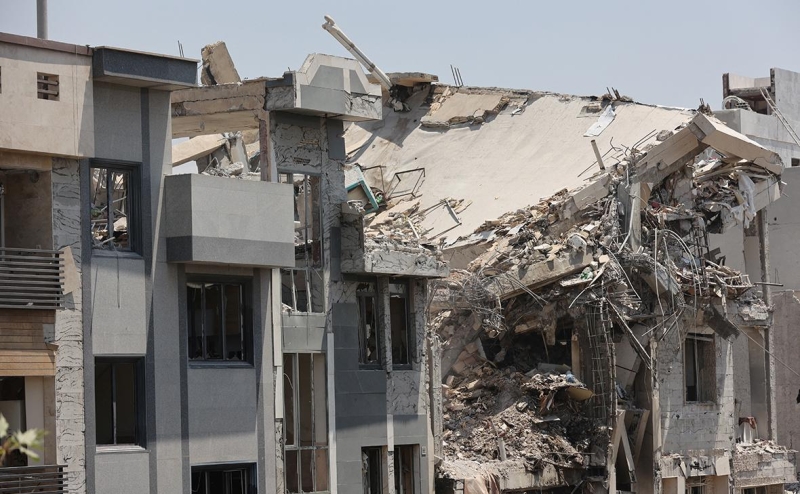 Иран заявил о невозможности переговоров с США, пока Израиль наносит