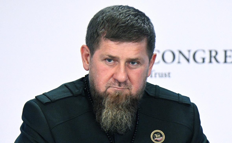 Иранская студентка разделась на улице в знак протеста против хиджаба