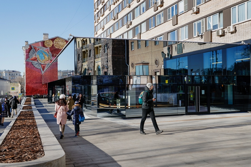 Из 1990-го в 2022-й: история «Макдоналдса» на Пушкинской в четырех фото