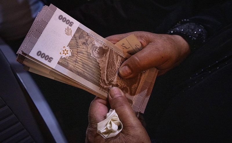 Изображения Асадов на купюрах в Сирии заменили на оливки и розы