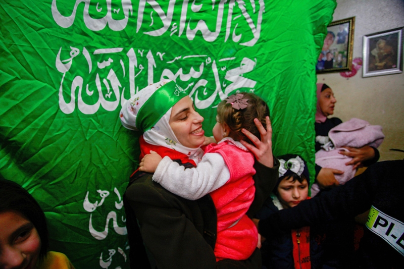 Израиль пригрозил возобновить бои из-за паузы в передаче заложников