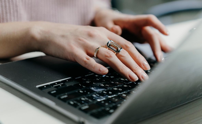 «Известия» узнали, что кабмин одобрил списание долгов по налогам без