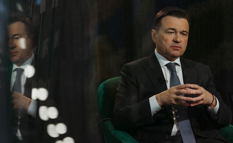 «Известия» узнали об идее Минпросвещения насчет детей мигрантов в