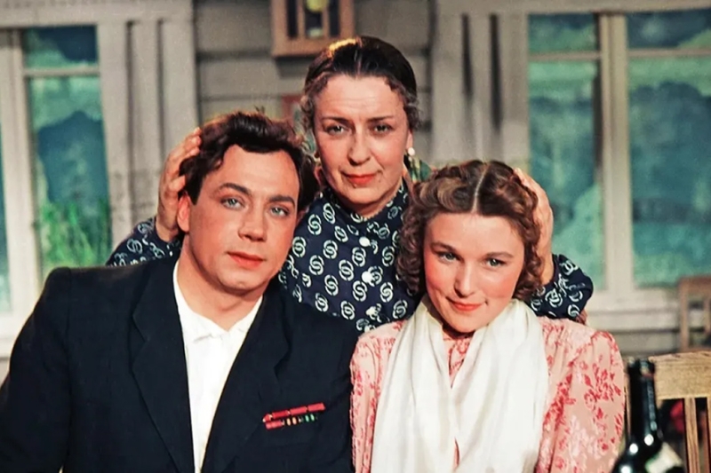 «Я готовила себя к скромной судьбе»: жизнь и карьера Веры Васильевой