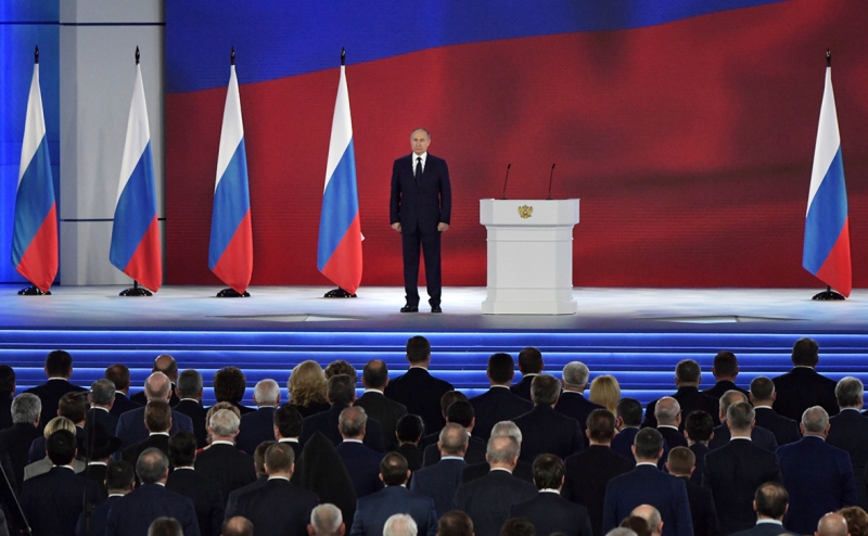 Ядерное оружие, «второсортные чужаки» и МРОТ: главное из послания