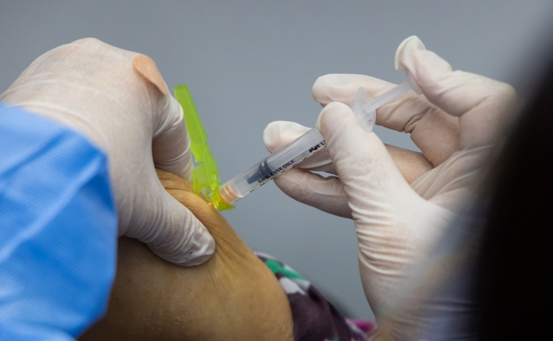 J&amp;J заявила об эффективности своей вакцины против штамма &laquo;дельта&raquo;