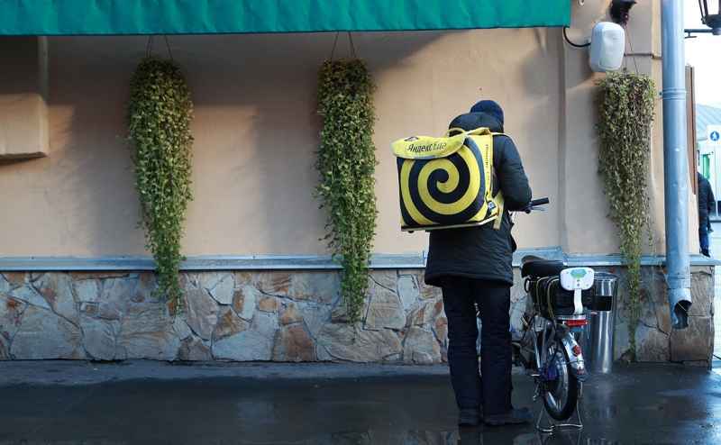 «Яндекс.Еда» создаст сервис премиальной доставки из ресторанов