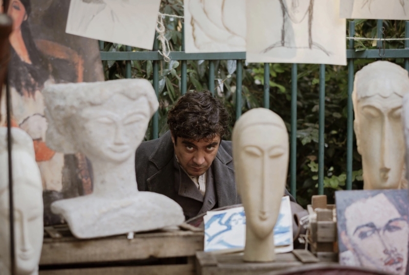 Кабмин добавил семь стран в список допущенных к торгам валютой в