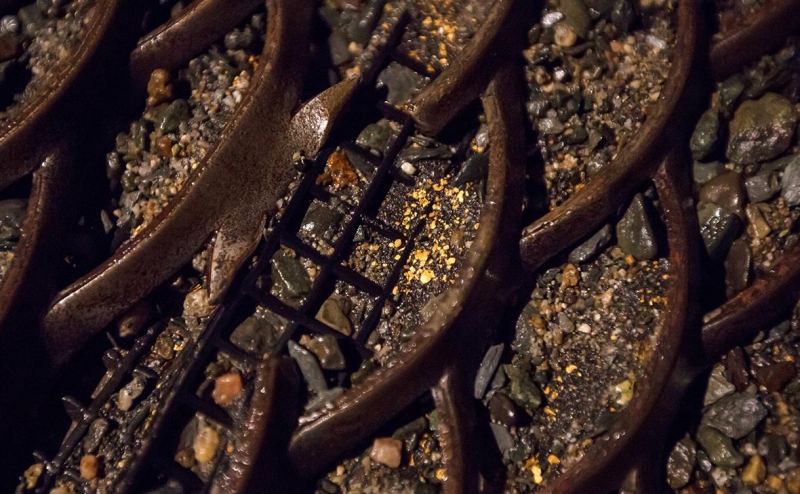 Кабмин предложил уголовное наказание за добычу золота без уплаты