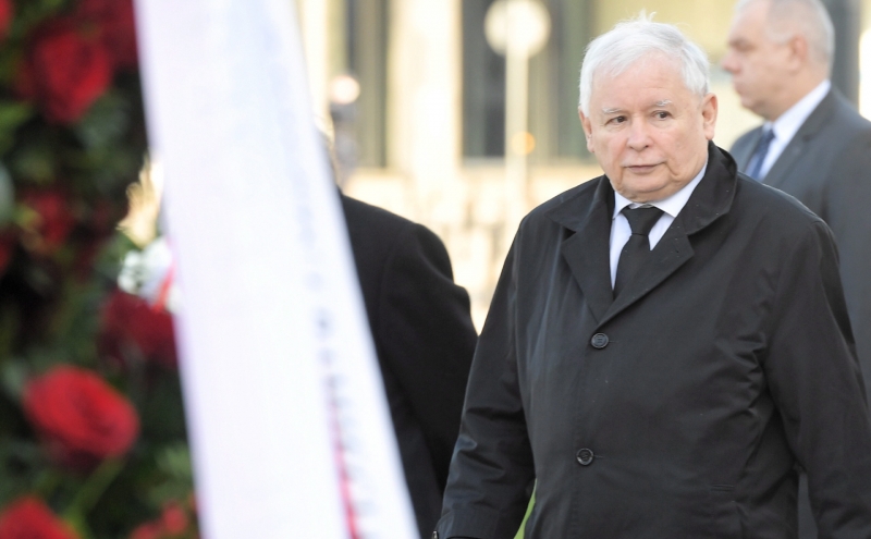 Качиньский в Киеве предложил ввести миротворцев НАТО на Украину