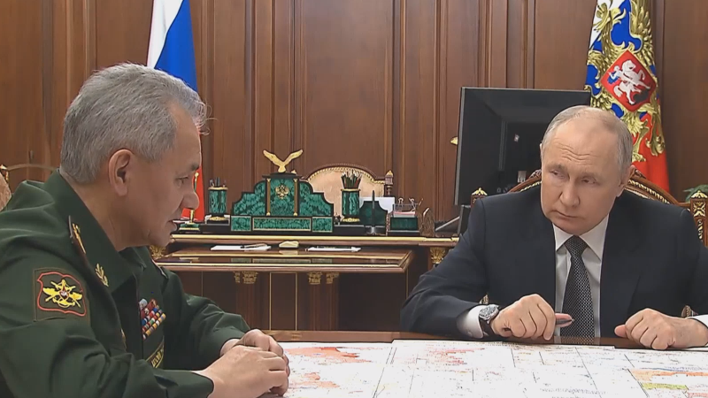 Кадры доклада Шойгу Путину о взятии Авдеевки и контроле в Крынках