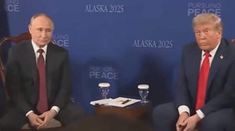 Кадры с начала встречи Путина и Трампа на Аляске