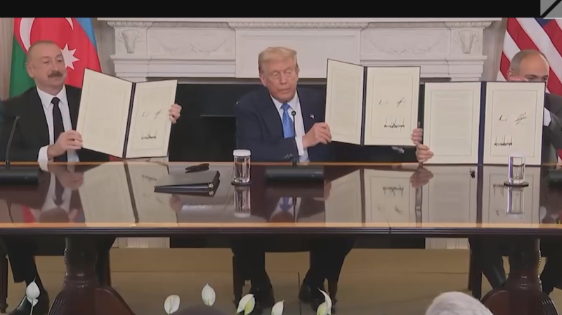 Как Алиев и Пашинян договорились о «светлом будущем» и «коридоре