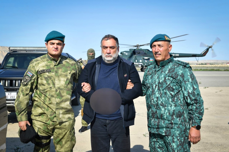 Как армяне покидают Карабах. Фоторепортаж