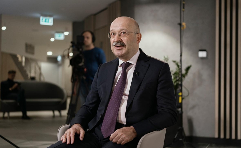 Как изменится курс рубля после возвращения Минфина и ЦБ на валютный