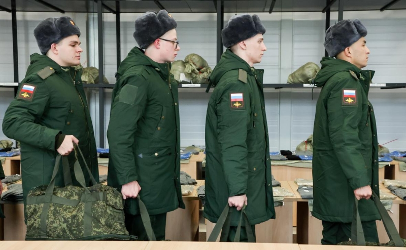 Как менялось число призванных в армию с 1990-х. Инфографика