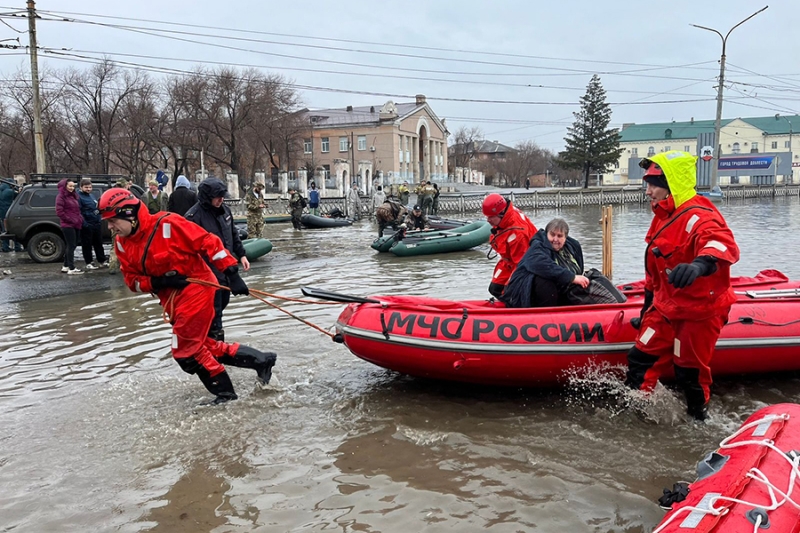 Как Орск пытается справиться с потопом