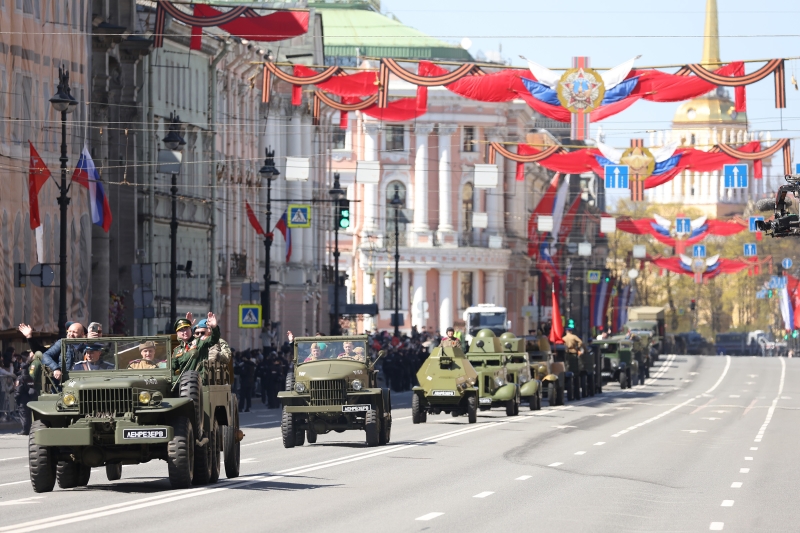 Как прошли Парады Победы и акции «Бессмертный полк»в России