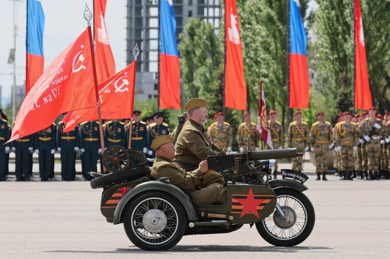 Как прошли Парады Победы и акции «Бессмертный полк»в России