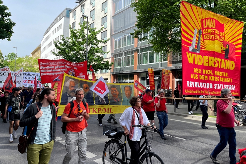 Как прошли первомайские акции по всему миру. Фотогалерея