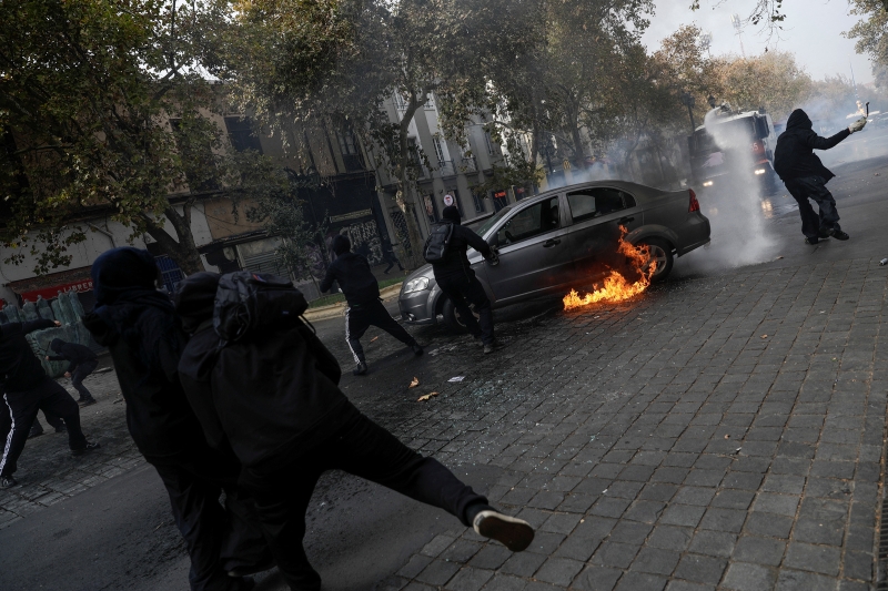 Как прошли первомайские протесты по всему миру. Фотогалерея