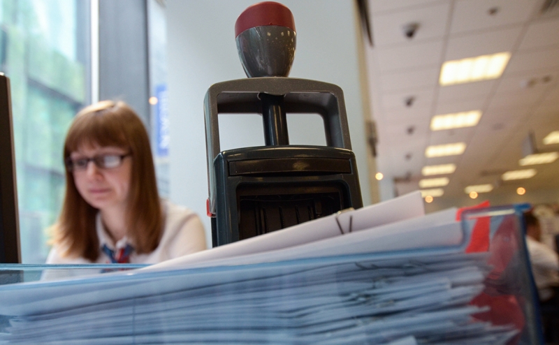 Как россияне снижают просрочку, но все равно влезают в долги. Инфограф