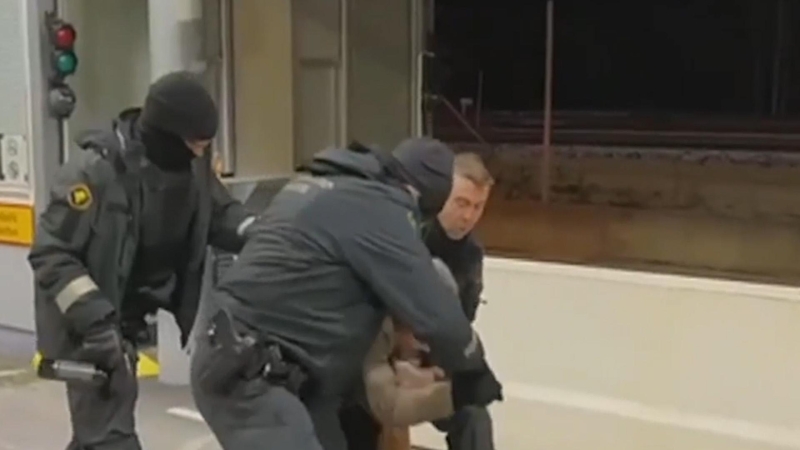 Как сомалийцы ехали из России в Финляндию на велосипедах. Репортаж РБК