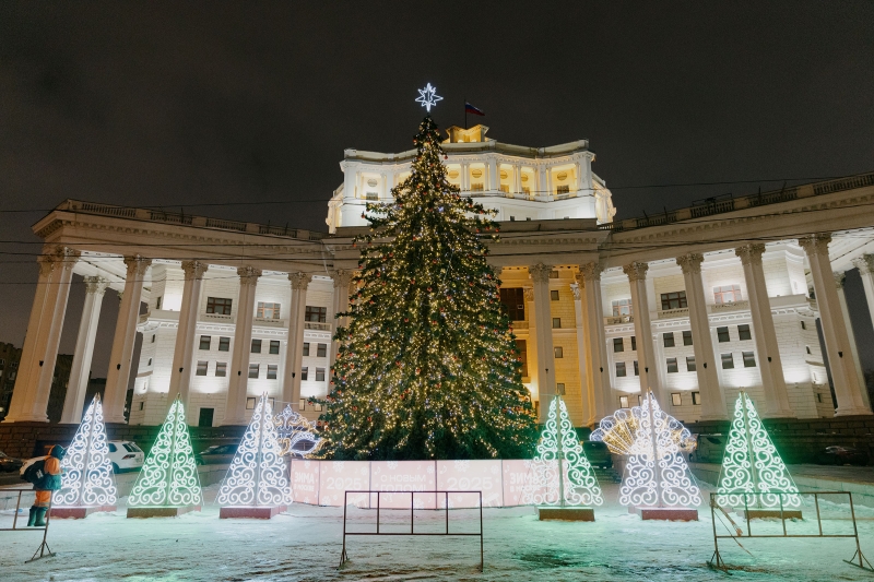 Как украсили Москву к Новому году. Фотогалерея