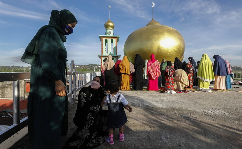 Как в мире встретили праздник Ураза-байрам. Фоторепортаж