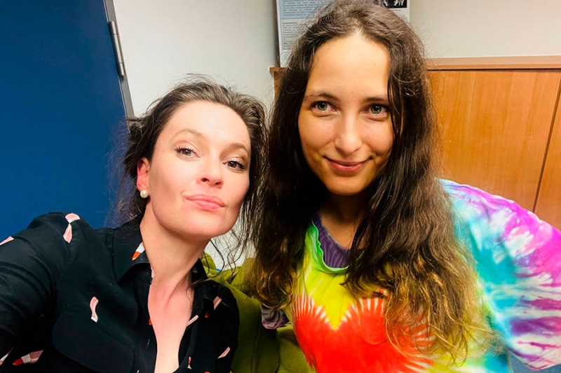 Как в России и США встречали участников массового обмена заключенными