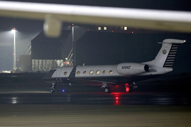 Как в России и США встречали участников массового обмена заключенными