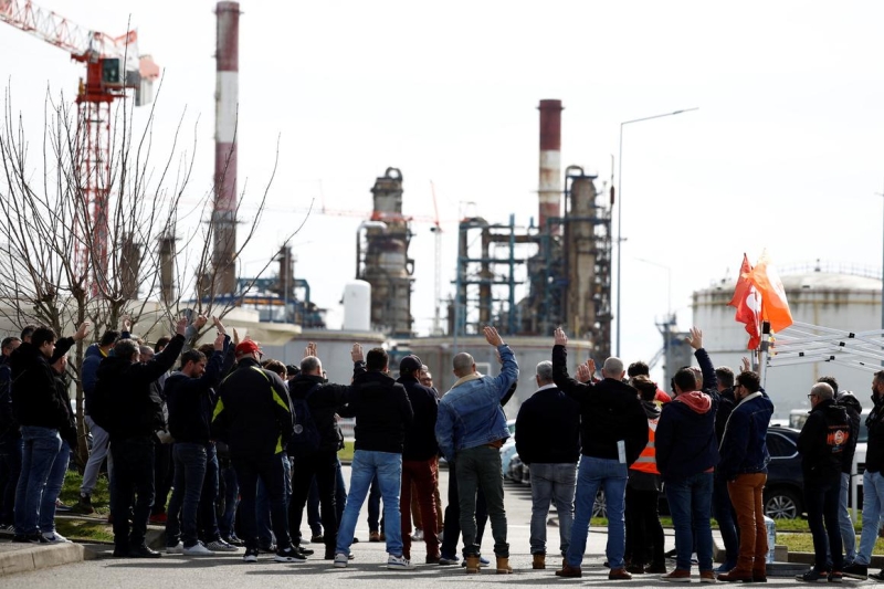 Как выглядели протесты во Франции из-за пенсионной реформы. Фото и