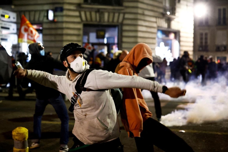 Как выглядели протесты во Франции из-за пенсионной реформы. Фото и